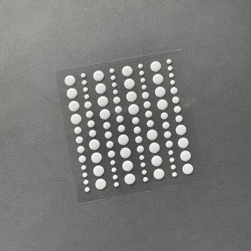 Simple and Basics – Enamel Dots | Light Grey